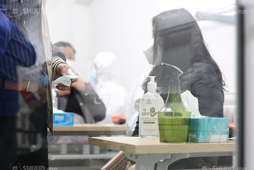 Сонгинохайрхан дүүргийн жишиг нэгдсэн эмнэлэг  ходоодны дуранг хамраар хийж байна